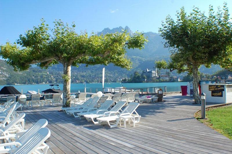 La Baie Des Voiles 3 Chambres 4 A 6 Personnes Au Bord Du Lac Plage Privee Duingt Εξωτερικό φωτογραφία